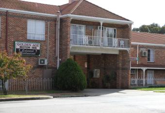 Golden Age Motor Inn has Balcony rooms