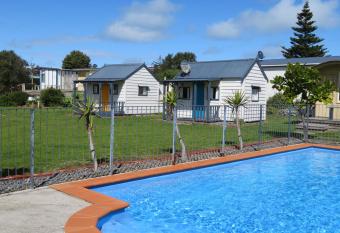 Whanganui Seaside Holiday Park has Balcony rooms