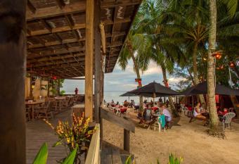 Castaway Resort allows 18 year olds to book a room