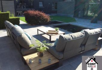 CosyHuis(j)e allows 18 year olds to book a room