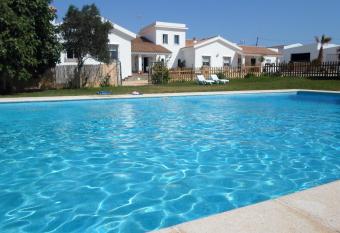 Hotel Casa Fina - Adults Recommended allows 18 year olds to book a room