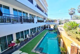 Amin Resort has Balcony rooms