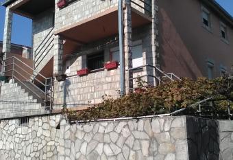 Studio-apartman Milena has Balcony rooms