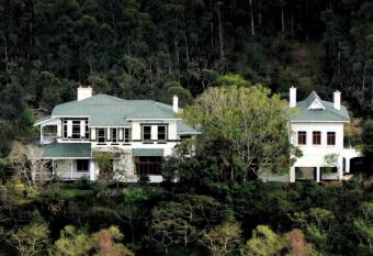 Royston Hall Historical Guesthouse allows 18 year olds to book a room