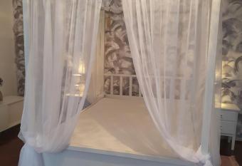 SUNSET APARTAMENT has Smoking rooms