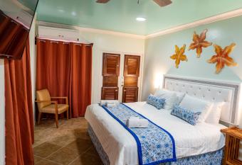 Island Magic Beach Resort has Balcony rooms