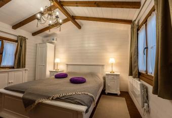 Flori Haus Saschiz has Balcony rooms