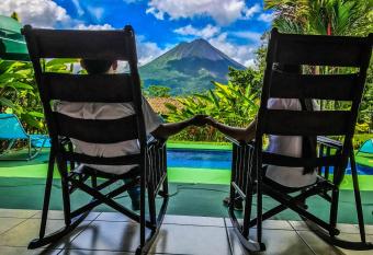 Hotel Mountain Paradise allows 18 year olds to book a room