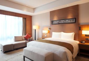 DoubleTree By Hilton Jiaxing has Balcony rooms