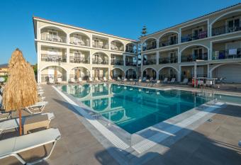 Athina Apartments has Balcony rooms