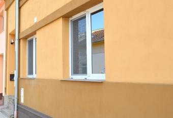 B  eclav centrum has Balcony rooms