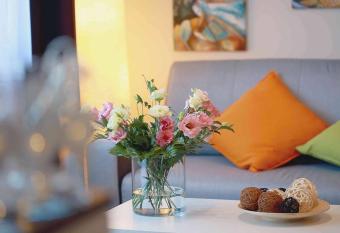 Monarchia Apartman Sunny has Balcony rooms