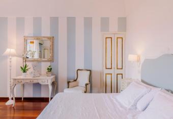 Villa Mary Suites has Balcony rooms