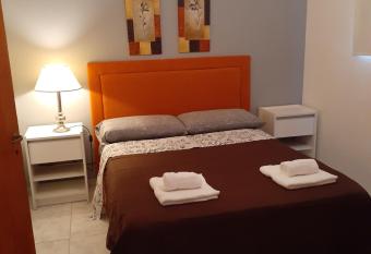 TEMPORARIO VM allows 18 year olds to book a room