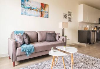 FRONTDESK Main & Clay Apts Butc   ertown Louisville has Balcony rooms