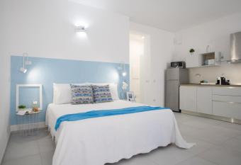 Il Pescatore di Sogni allows 18 year olds to book a room