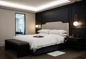 Seven Villa Hotel & Spa has Balcony rooms