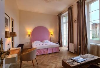 Villa L  opoldine has Balcony rooms