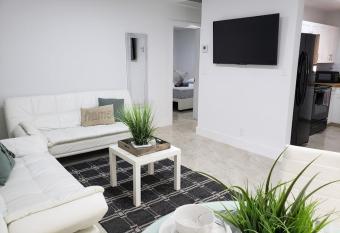 Apts with Backyard Near Fort Lauderdale Beach, Nightlife, Cruise Port, Airport allows 18 year olds to book a room