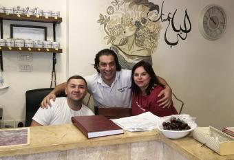 Layaali Amman Hostel allows 18 year olds to book a room