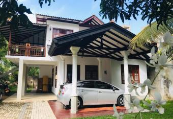 Nihal s Place Galle has Balcony rooms