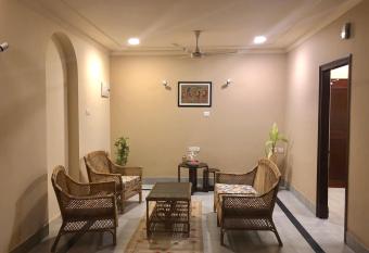 Bougainvillea allows 18 year olds to book a room