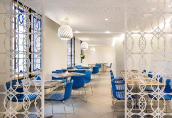 NH Paris Gare de l Est has Balcony rooms