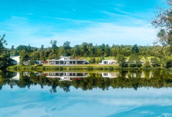 MotelplusHotel BiggeSeeFront allows 18 year olds to book a room