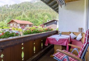 Ferienwohnung Annamirl has Balcony rooms