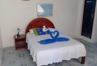 Hostal Insular has Balcony rooms