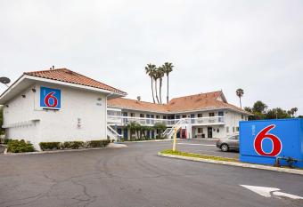 Motel 6-Ventura, Ca - Downtown allows 18 year olds to book a room