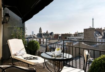 H  tel Keppler has Balcony rooms