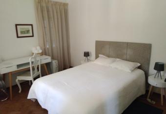 Penaferrim Sintra Rooms has Balcony rooms