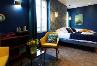 Hotel La Chaize has Balcony rooms