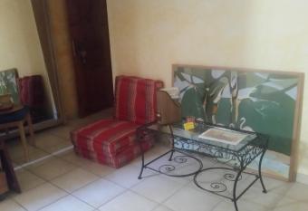 BIENVENUE allows 18 year olds to book a room