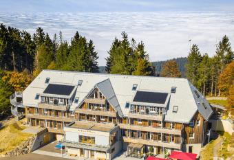 Berghaus Freiburg - Wanderparadies auf dem Schauinsland allows 18 year olds to book a room