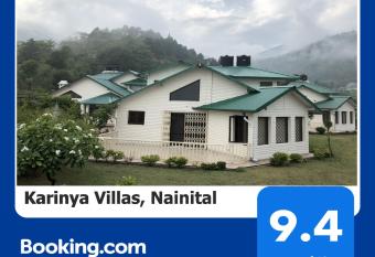 Karinya Villas has rooms with a private hot tub