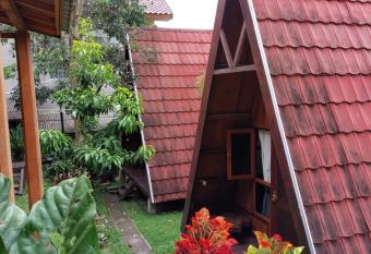 Bliss family cottage Batu has Balcony rooms