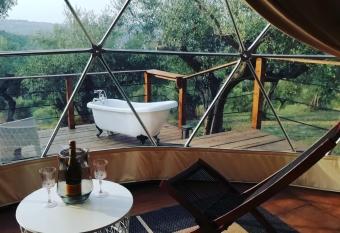 Cerchio Del Desiderio Glamping Retreat allows 18 year olds to book a room
