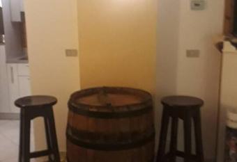 Le Chat Riant has Balcony rooms