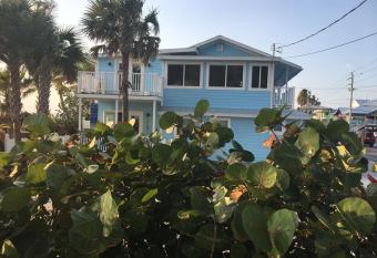 Beach Dreams Resort has Balcony rooms