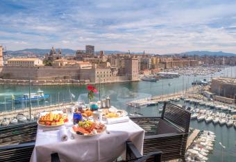 Sofitel Marseille Vieux-Port has Balcony rooms