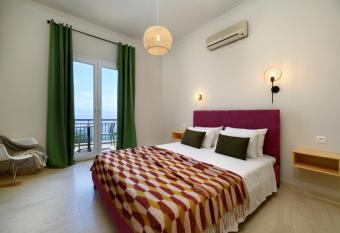 Batelo Hotel Adults Only allows 18 year olds to book a room