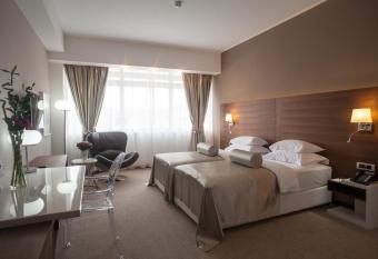 Hotel Aurel has Balcony rooms