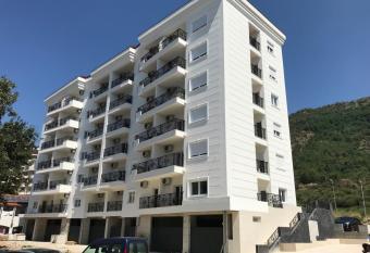 APARTMENTS TOMI   has Balcony rooms