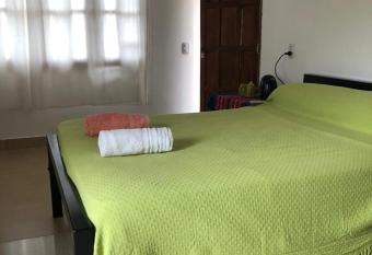 Hostal Los Faroles Chicoana has Balcony rooms