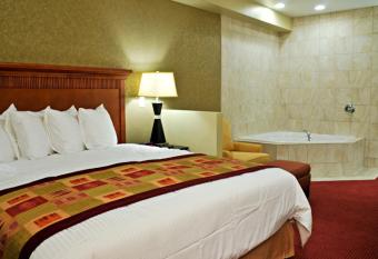 Best Western Plus Layton Park Hotel has rooms with a private hot tub