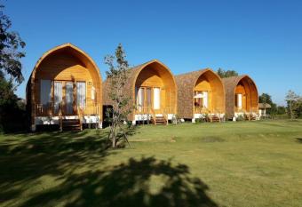 Cherdin Home has Balcony rooms