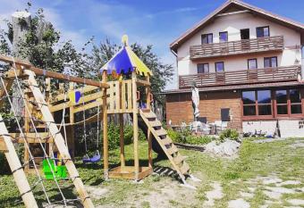 Relax Mari  nka has Balcony rooms