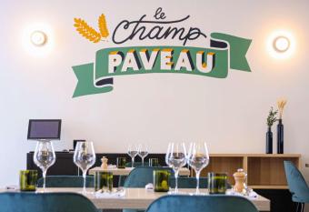 Novotel Reims Tinqueux allows 18 year olds to book a room